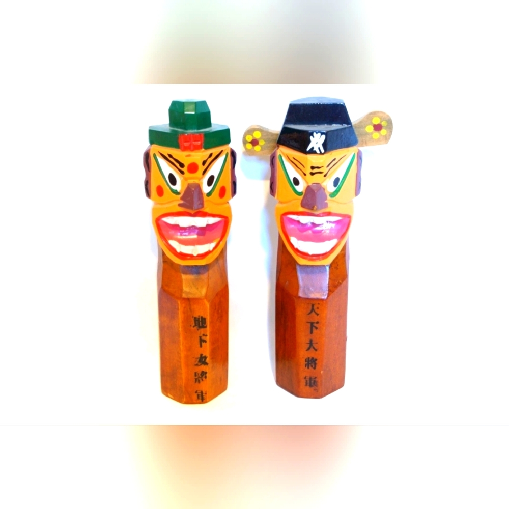 Totem Pole Vintage Large Wooden Native Handcrafted Wood Color Hand Painted Korea